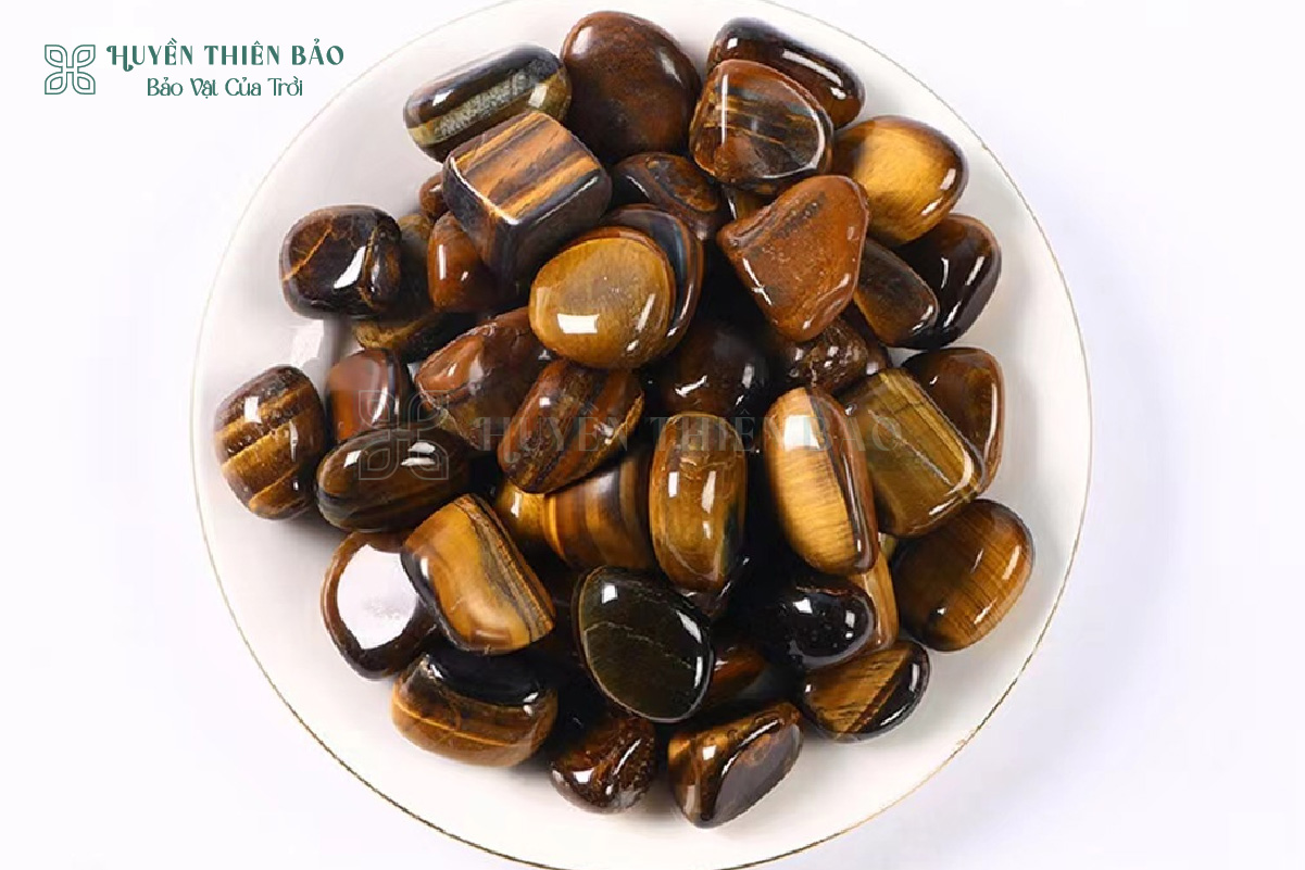 Những viên đá mắt hổ chưa chế tác