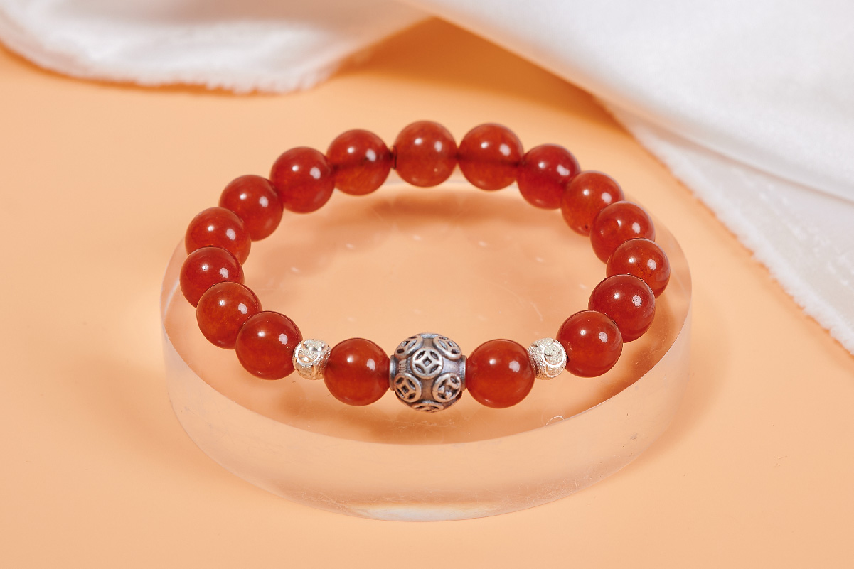 Vòng mã não mix charm