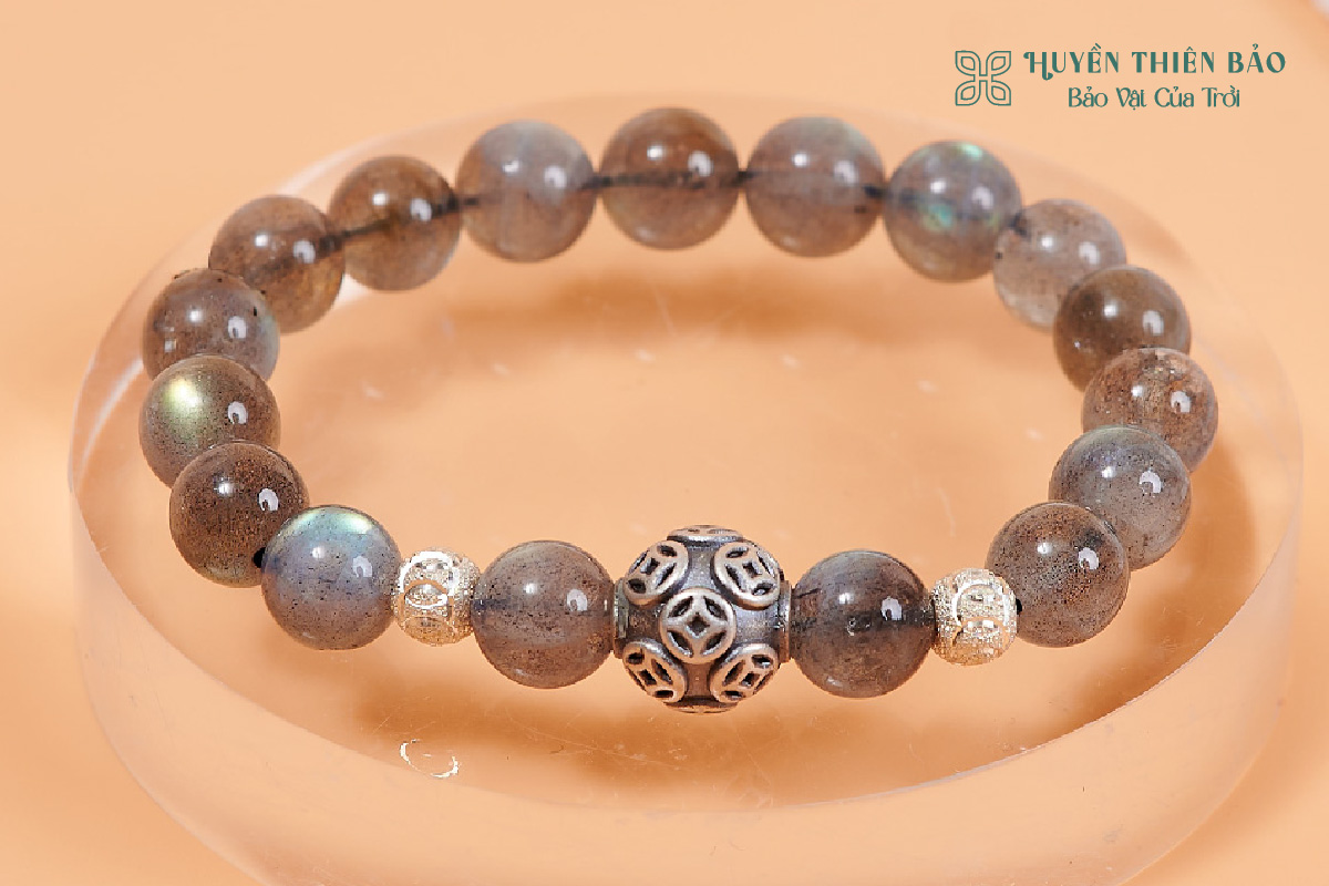 Vòng tay đá xà cừ trắng mix charm