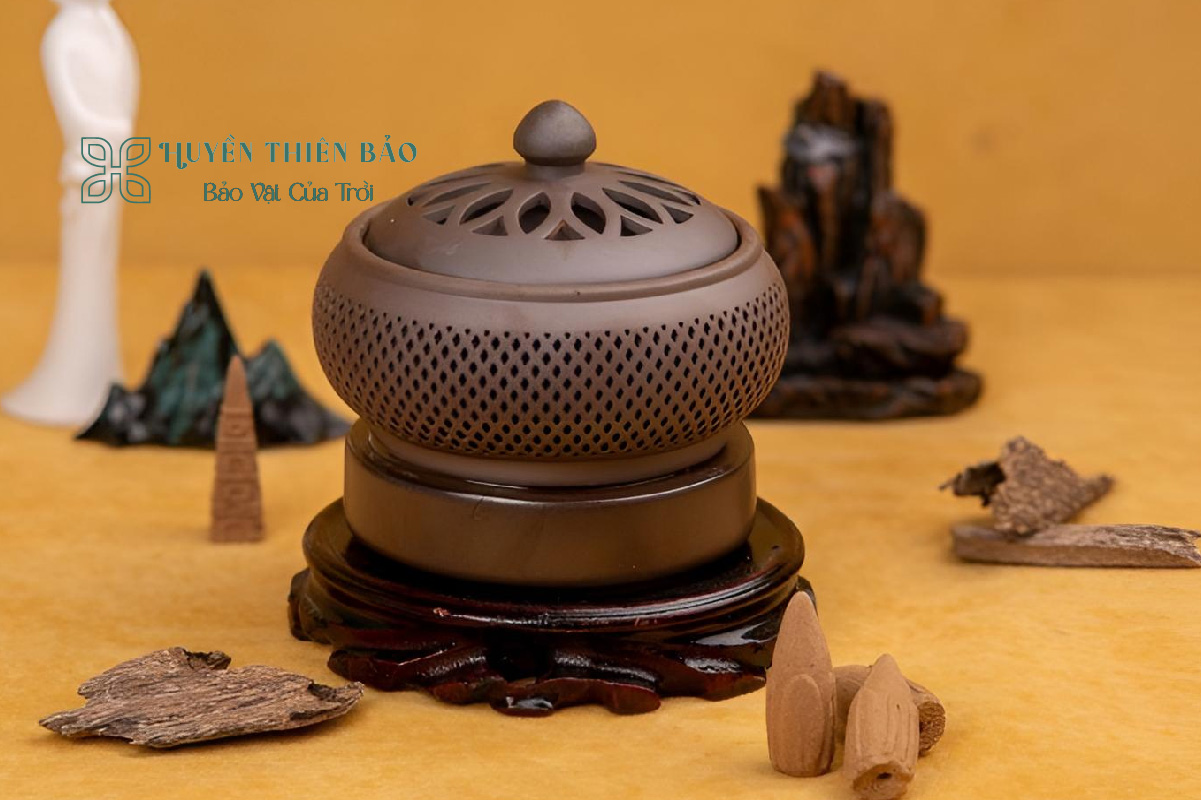 HUYỀN THIÊN BẢO | Hướng dẫn chọn dụng cụ đốt trầm hương hiệu quả và tiết kiệm