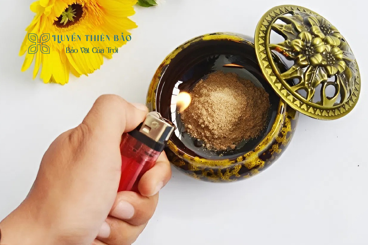 HUYỀN THIÊN BẢO | Hướng dẫn cách đốt trầm hương chuẩn và chi tiết nhất HUYỀN THIÊN BẢO | Hướng dẫn cách đốt trầm hương chuẩn và chi tiết nhất