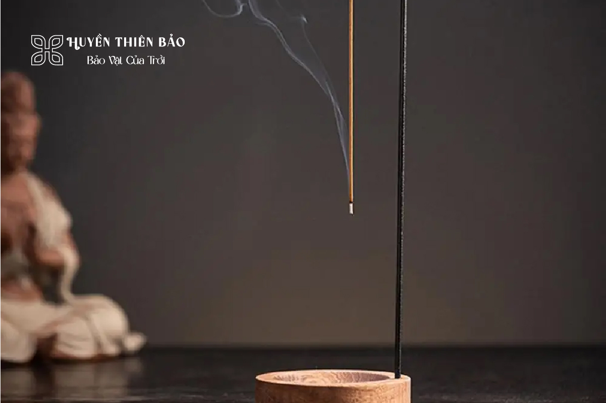 HUYỀN THIÊN BẢO | Top 7+ Công Dụng Của Nhang Trầm Hương Không Thể Bỏ Qua HUYỀN THIÊN BẢO | Top 7+ Công Dụng Của Nhang Trầm Hương Không Thể Bỏ Qua