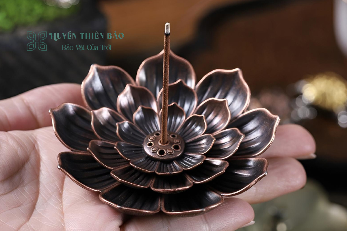 HUYỀN THIÊN BẢO | Hướng dẫn chọn dụng cụ đốt trầm hương hiệu quả và tiết kiệm