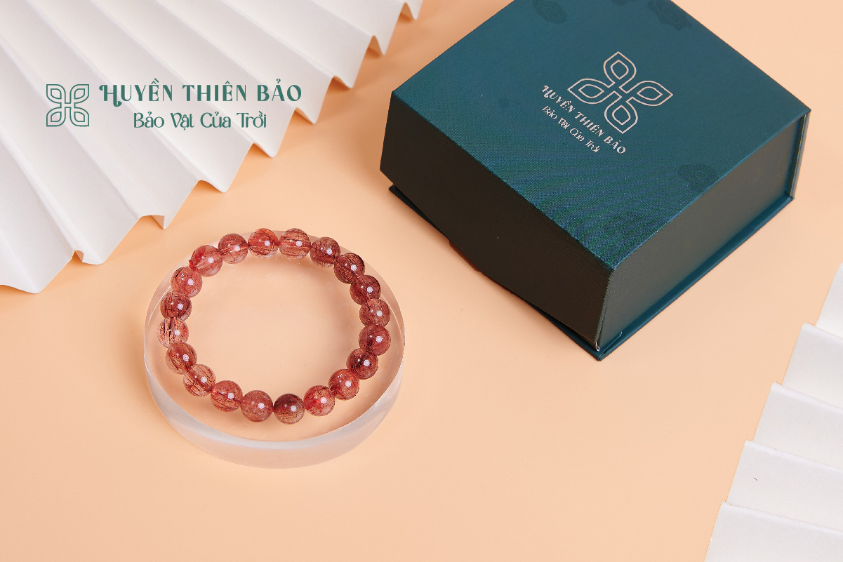 Đôi nét về vòng thạch anh tóc đỏ