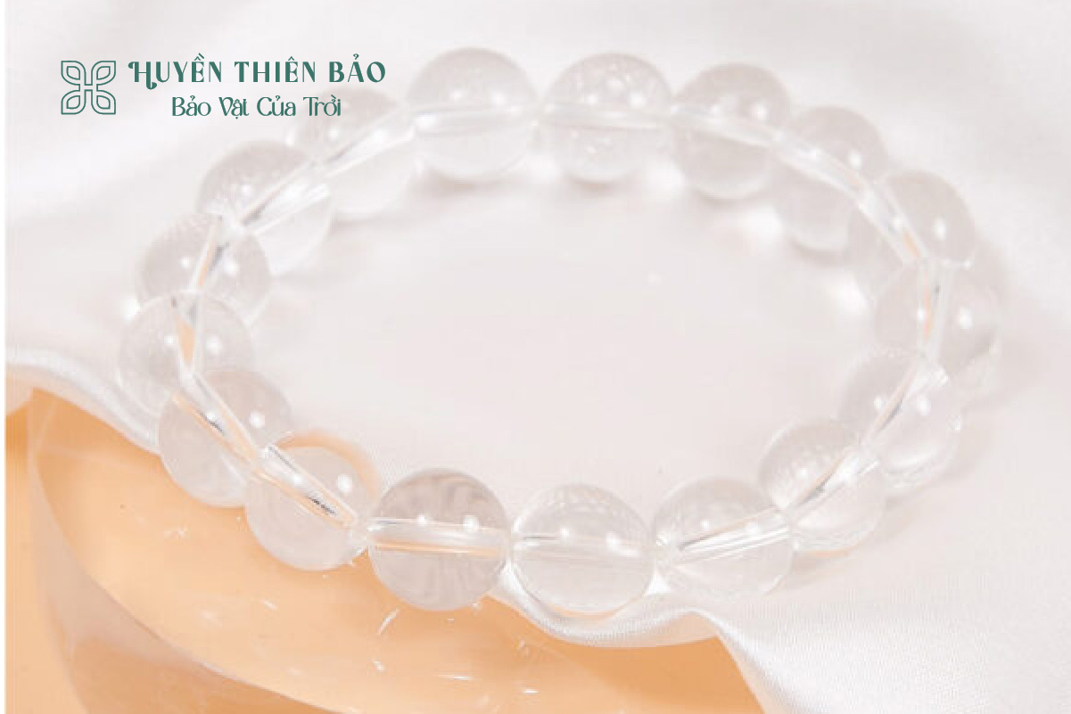 Vòng thạch anh trắng hạt trơn