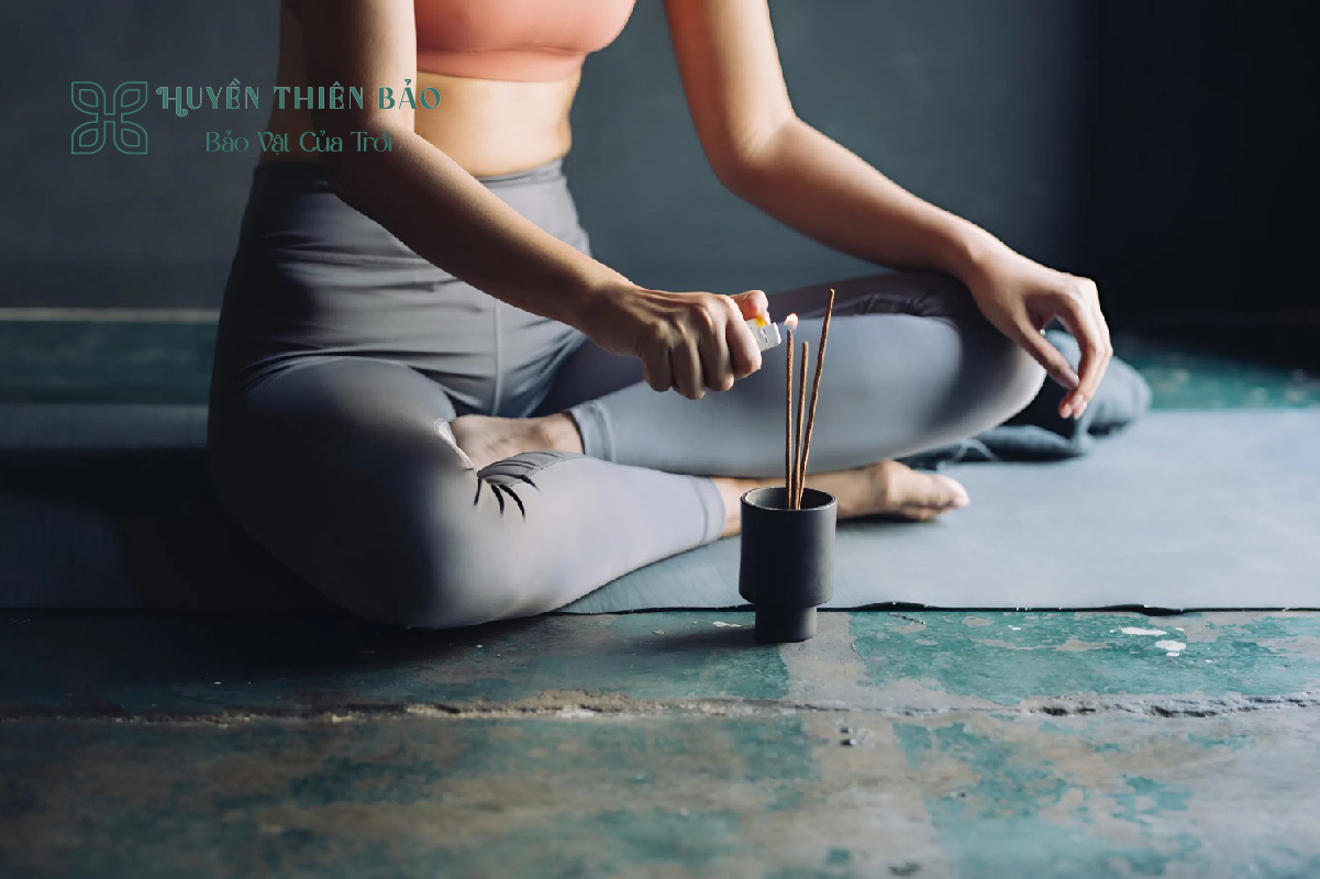 HUYỀN THIÊN BẢO | Hướng dẫn cách đốt trầm hương chuẩn và chi tiết nhất HUYỀN THIÊN BẢO | Hướng dẫn cách đốt trầm hương chuẩn và chi tiết nhất