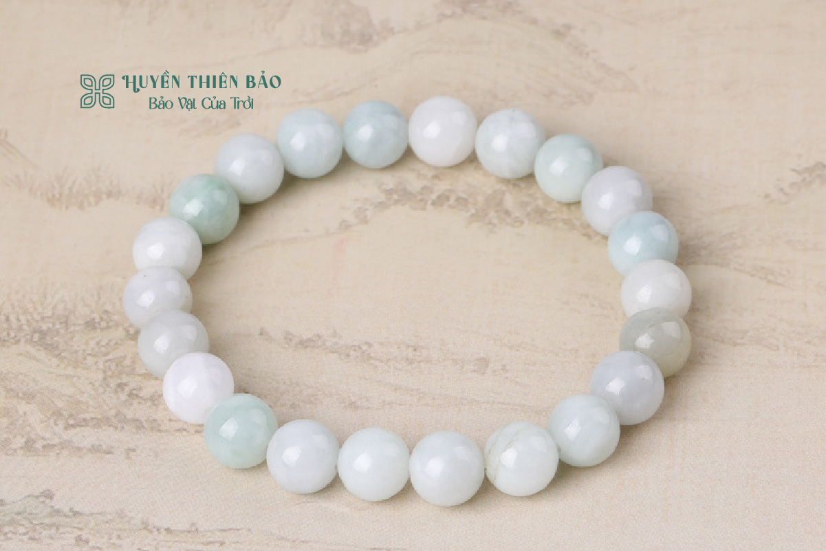 Một số lưu ý khi đeo vòng cẩm thạch