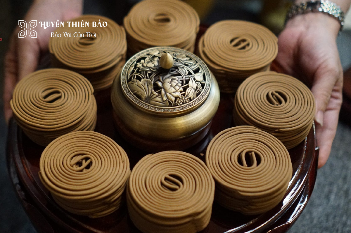 HUYỀN THIÊN BẢO | 5+ Tác Dụng Của Nhang Trầm Hương Và Hiệu Quả Không Ngờ HUYỀN THIÊN BẢO | 5+ Tác Dụng Của Nhang Trầm Hương Và Hiệu Quả Không Ngờ