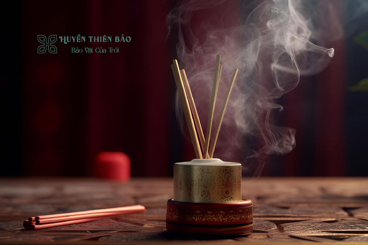 HUYỀN THIÊN BẢO | Khám phá chi tiết trầm hương đốt có tác dụng gì? HUYỀN THIÊN BẢO | Khám phá chi tiết trầm hương đốt có tác dụng gì?